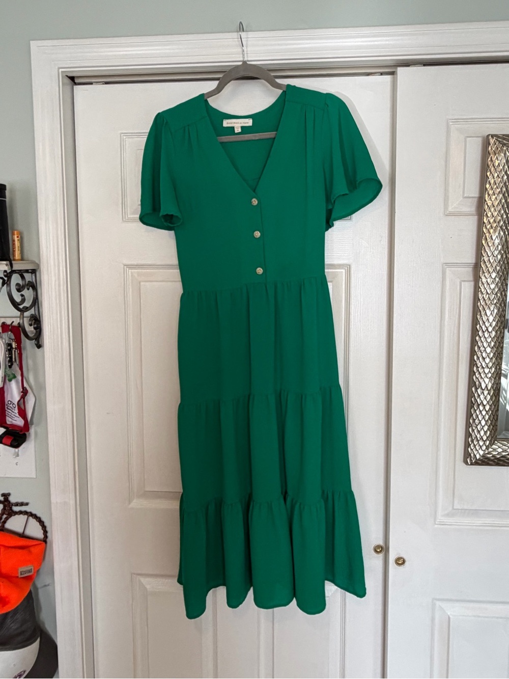 Monteau Emerald Green Tiered Button Midi Dress